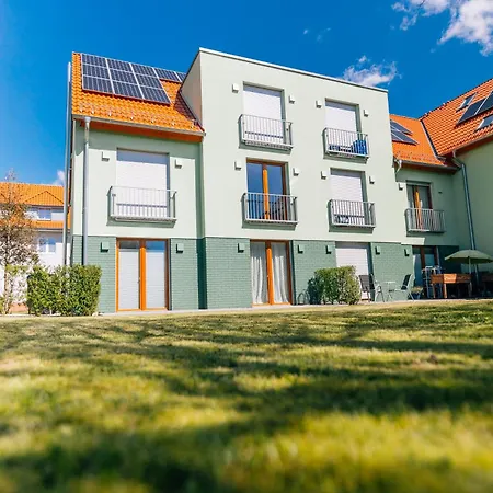 Sleep & Go Stadt-Appartement Bielefeld Buitenkant foto